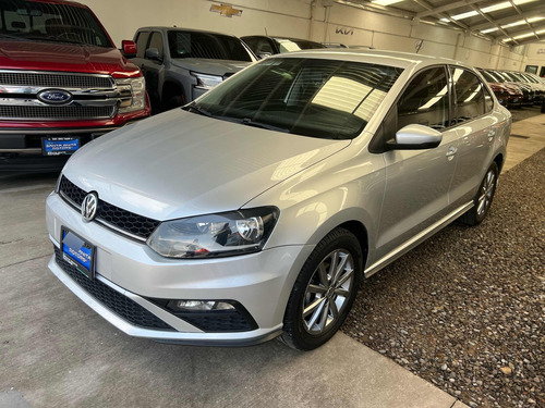 Volkswagen Vento 1.6 Highline At