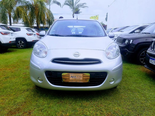 Imagem 2 de 9 de Nissan S March 1.0 Flex 5p
