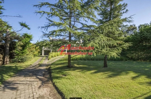Imagen 9 de 11 de Oportunidad! Espectacular Casa En Zona Residencial!!!