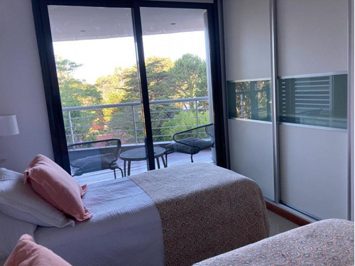 Imagen 14 de 19 de Precioso Apartamento En Playa Brava De 3 Dormitorios Para Alquilar En Verano