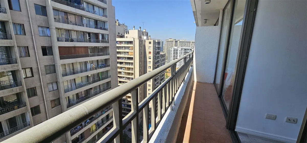 Imagen 2 de 27 de Departamento En Venta De 2 Dorm. En Santiago
