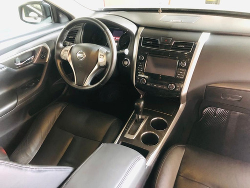 Imagen 11 de 15 de Nissan Altima
