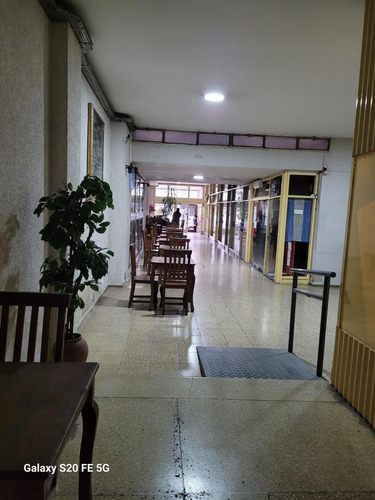 Oficina En Venta En Galería Ayacucho 72