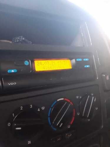 Imagem 11 de 13 de Caminhão 3/4 Mercedes-benz Accelo 1016 No Baú De 5,5 Metros