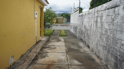 Imagen 28 de 30 de Casas En Venta Cabudare 04245565759