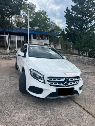 Mercedes-Benz Clase GLA 1.6 Gla250 4 matic Amg-line 211cv