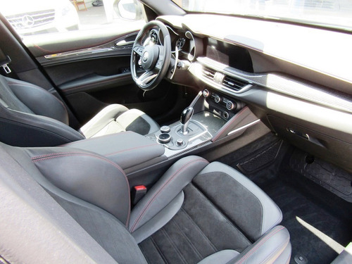 Imagen 12 de 12 de 2019 Alfa Romeo Stelvio Quadrifoglio