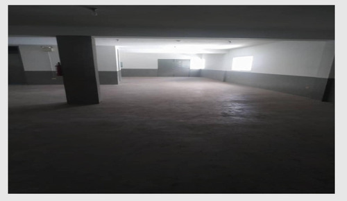 Imagen 4 de 11 de #1546 Galpon 1600m2 Urb. Miranda.