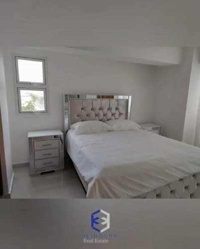 Imagen 4 de 10 de En Alquiler, Penthouse Con Vista Al Mar. Zona Universitaria