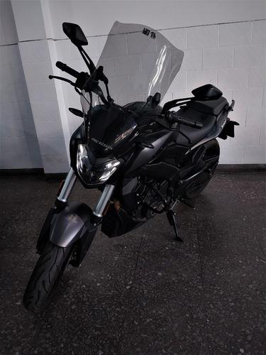 Imagen 2 de 22 de Bajaj Dominar 400