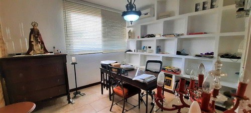 Imagen 4 de 13 de Casa En Venta En La Urb. La Viña. Valencia Cód 138985 Lucrecia Escorcha