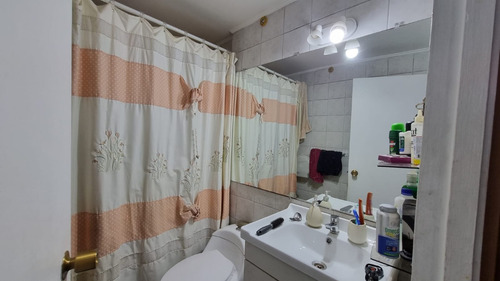 Casa Remodelada, 2 Pisos, Amplio Terreno