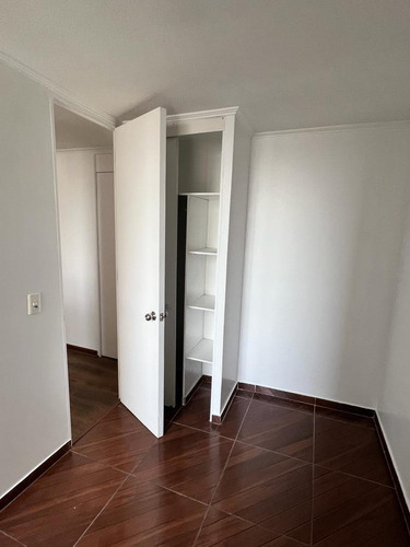 Arrienda Depto. 2 Dorm. 2 Baños, Estacionamiento, Bodega.