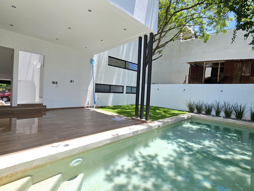 Casa En Lomas De Atzingo