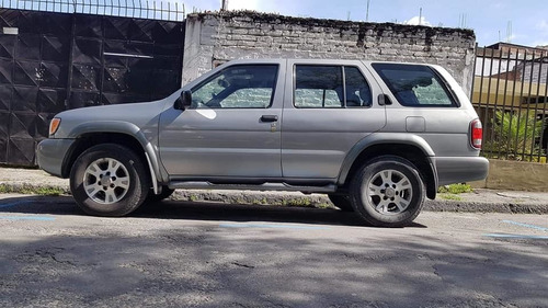 Nissan Pathfinder 2001