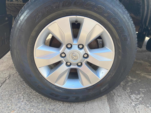 Imagen 5 de 14 de Toyota Hilux 2016 2.7 Cabina Doble Sr Mt