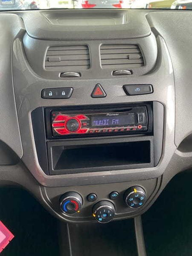 Imagem 10 de 15 de Chevrolet Cobalt 1.4 Lt Flex 2015