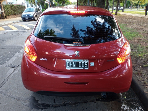 Peugeot 208 1.6 Allure 2014