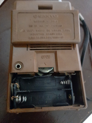 Rádio Sanyo Rp5040 Ler Descrição Marrom-claro (Usado)