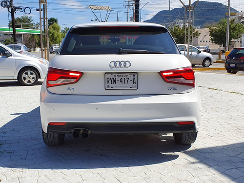 Imagen 6 de 13 de Audi A1 1.4 Cool S-tronic Dsg 2016