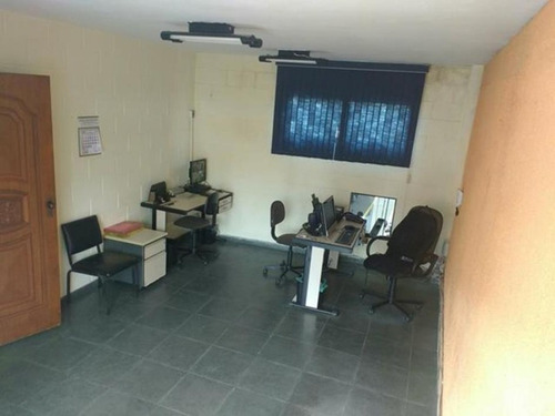 Imagem 3 de 6 de Galpao - 6406 - 32260154
