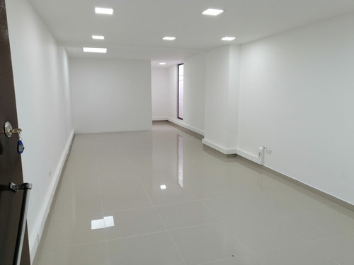 Oficina En Arriendo/venta En La Porciuncula. Cod V1029103