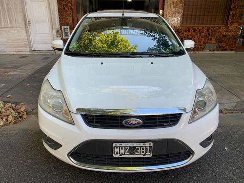 Ford Focus 2 2.0 Ghia At