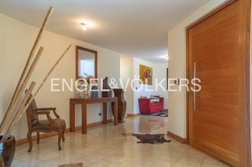 Estupenda Casa En Pinares