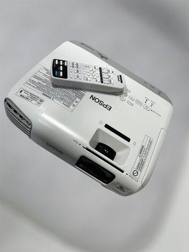 Proyector Epson Powerlite Powerlite X27 Blanco 2700 Lms Blanco (Usado)