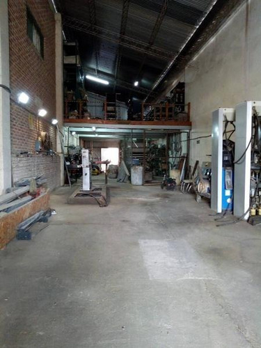 Imagen 6 de 10 de Se Vende Grandisimo Galpón Zona De Plantas Industriales Rosario.