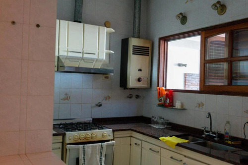 Casa En Venta - 3 Dormitorios 4 Baños - Cochera - 333mts2 - Vuelta Del Paraguayo, La Costa