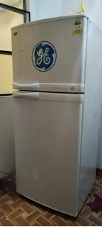 Refrigerador. Ge 14 Pies Blanca