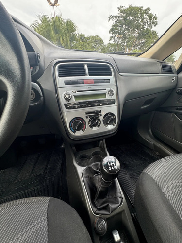 Fiat Punto 1.4 ELX 8V FLEX 4P MANUAL
