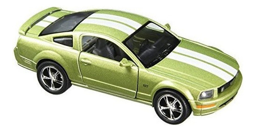5 2006 Ford Mustang Gt Con Stripes 1:38 Scale (verde)