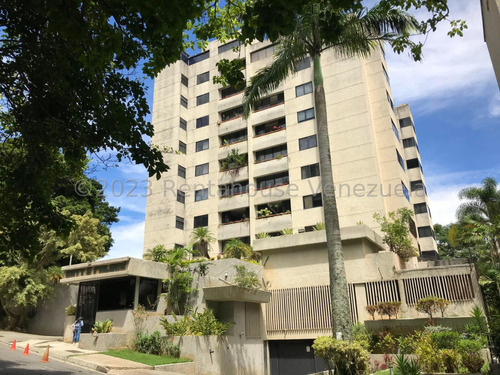 Ss: Vende Apartamento 23-32407 En Los Naranjos De 306 M2