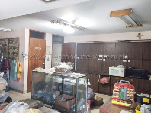 Locales Comercial En Alquiler Centro De Barquisimeto -- %%m-c-t%% Cod. 24 Guion 5 8 9 5