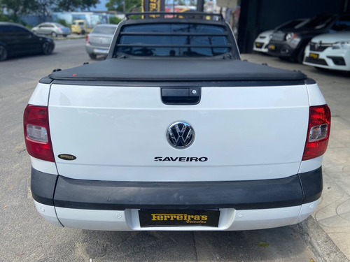 Imagem 4 de 8 de Volkswagen Saveiro Trend 1.6 2014/2015