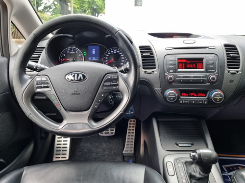Imagem 6 de 9 de Kia Cerato 1.6 Sx 16v Flex 4p Automático 2016