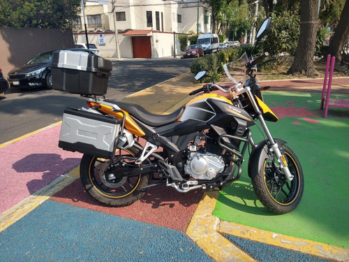 Italika Adventure V200 Casi Nueva