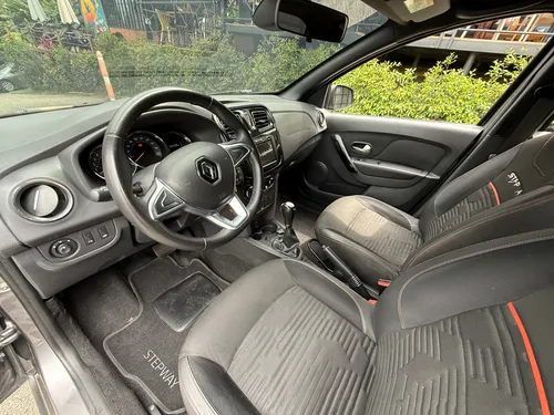 Renault Stepway 1.6 Intense Automática