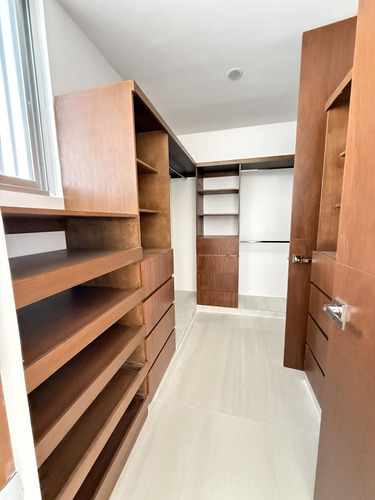 Casa En Venta Merida, En Privada, Con 562 Mt De Construccion