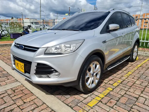 Ford Escape Titanium 2.0cc AT AA 4X4
