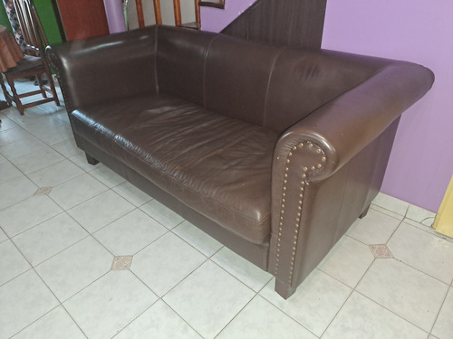 Sillon De Cuero Excelente Estado Liquido! 2 Mtros X 1 Mtro. Marrón Liso (Usado)