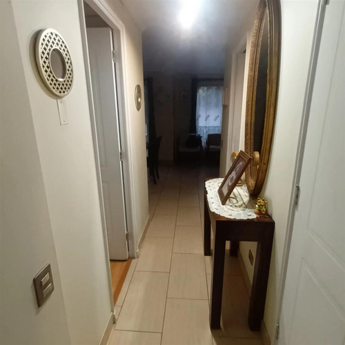 Casa En Venta De 4 D+3b En Consistorial/antupiren, Peñalolén