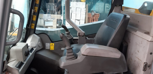 Mini Carregadeira Volvo Mc 70 Com 2900 Horas