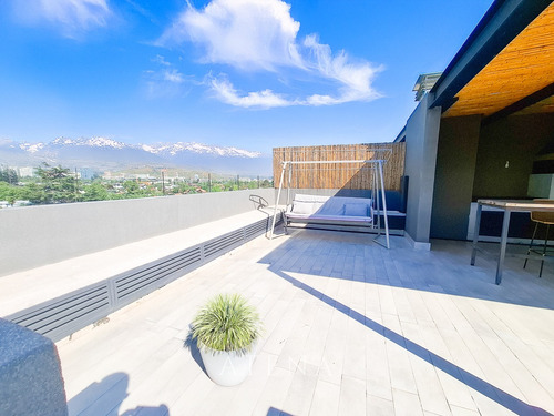 En Venta Departamento Tríplex En Vitacura