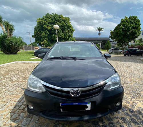 Toyota Etios Sedán XLS 1.5