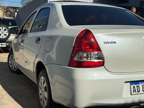 Toyota Etios 1.5 Sedan X