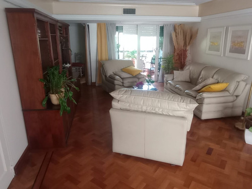 Gran Departamento En Venta. Mejor Zona De La Ciudad De Mendoza. Categoría!