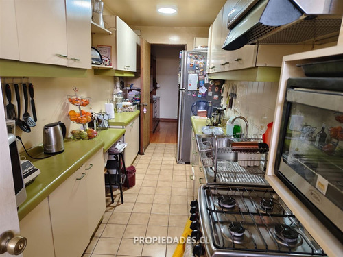 Depto En Venta De 4 Dorm. En Lo Barnechea, Cerca Arrayan